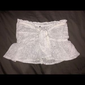 PrettyLittleThing cropped Top